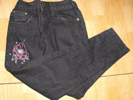 Čierne slim džínsy zn. store 21-nenosené, 110