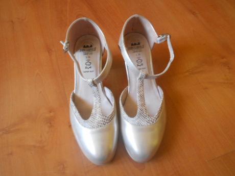 Béžové lodičky-střevíce vel. 36, john garfield,35