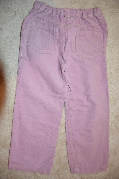 Manžestráky, next,104