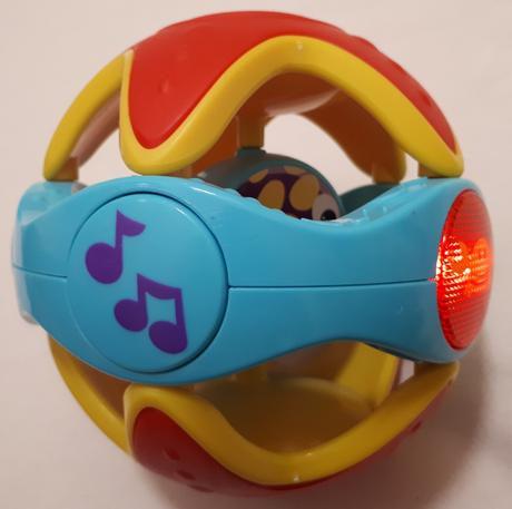 Zvukový a světelný míč, infinifun rattle ball,