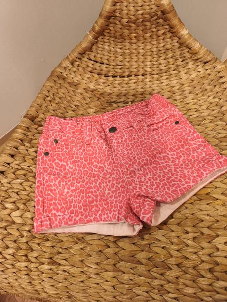 Leopardí kraťasy, kik,122