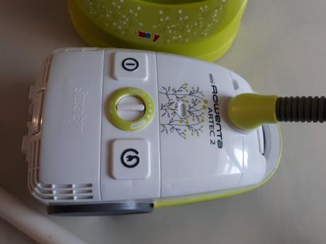 Dětský úklidový vozík s elektronickým vysavačem,