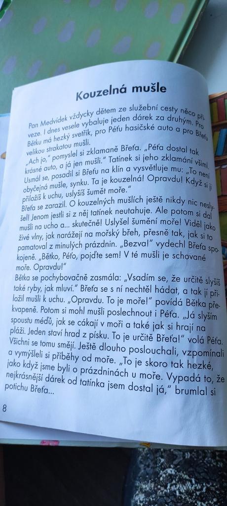 Kniha nové příběhy plyšových medvídků,