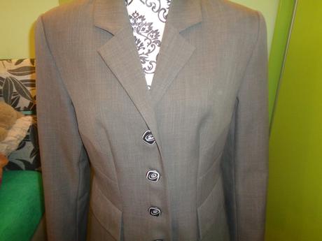 Luxusní zeštíhlující prodloužené vypodšité sako, 40