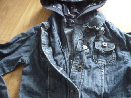 Riflová bunda s kapucí vel. 7, 122