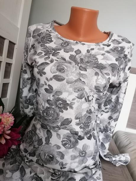 Květované šaty, s