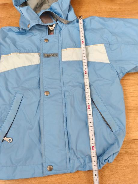 Modrá větrovka, 98