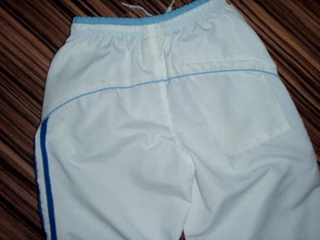 Bílá letní frajeřinka - delší kraťasy, 140