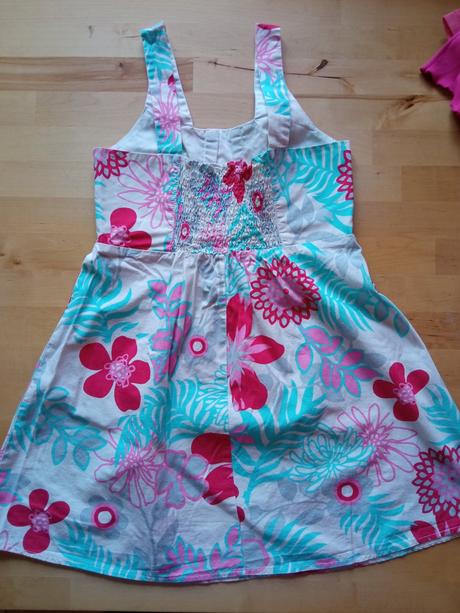 Plátěné šaty, 140