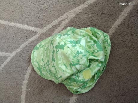 2 oboustranné kloboučky, 80