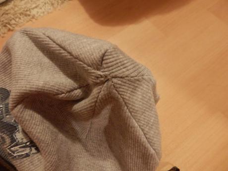 Čepice s autem, 104