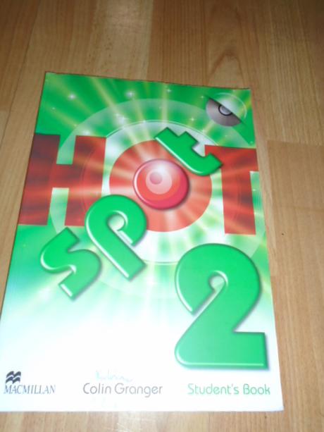 Hot spot level 2 - student's book + cd-rom, 