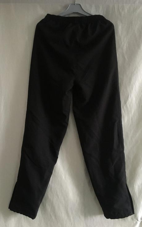 Vel. 146 černé sportovní kalhoty s podšívkou, 146