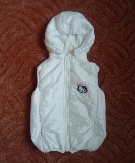 Bílá zateplená vesta vestička s kapucí hello kitty, 116
