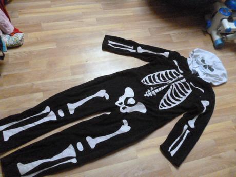 Flís overal kostlivec 9-10, 134