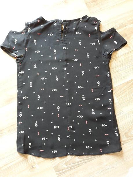 Halenka pro holčičku, 128