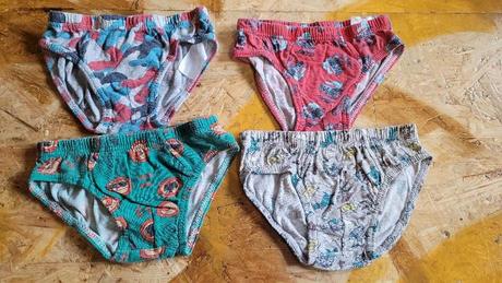 Svetr, košile, bunda, slipy a ponožky, 104–116