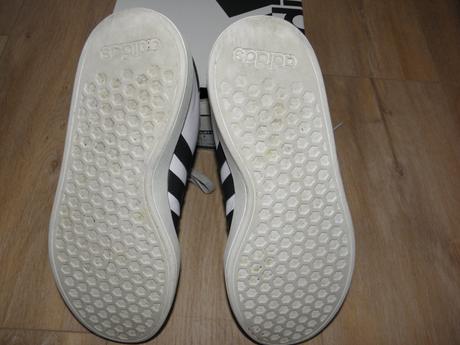 Bílé tenisky s květy zn. adidas vel.38 2/3, adidas,38