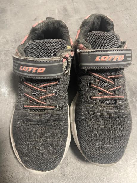 Tenisky, lotto,33