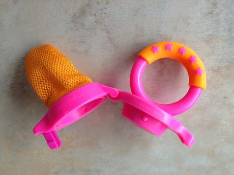 Krmící sítka na ovoce zn. munchkin růžová oranž 6+, 