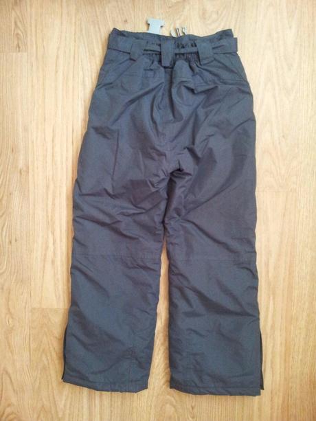 Tm.šedé lyžařské kalhoty, zn.trespass, vel.7-8let, 122