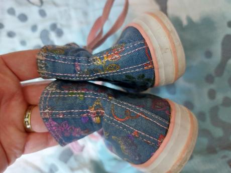 Tenisky květiny kamínky, 30