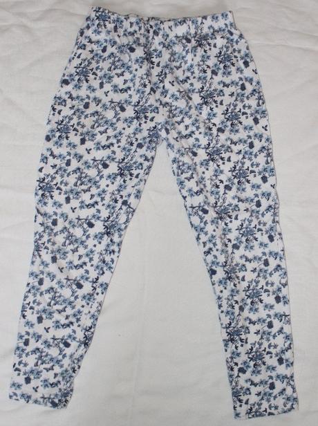 Va5 legíny s něžnými kvítky 7-8 let, st. bernard,128