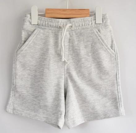 Kraťasy vel. 3 - 4 roky, tu,104