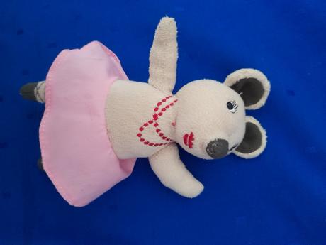 Tančící myš,myška v šatech,hrkací, 