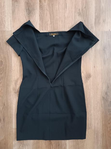 Černé společenské šaty., l