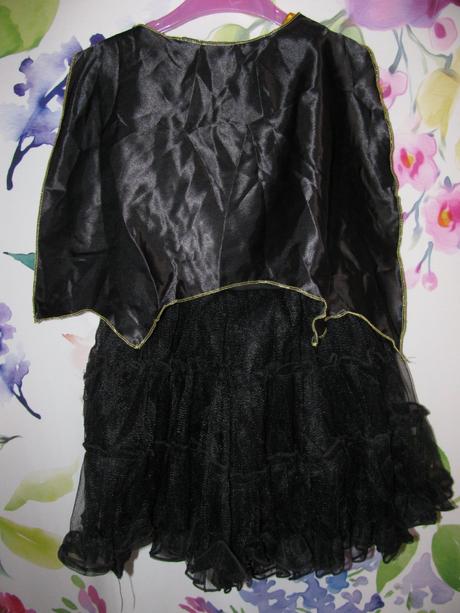 Karnevalový kostým-šaty s pláštěm batman,