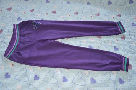 Fialové tepláky tepláčky s kamínky, 128