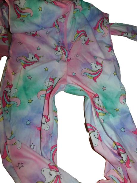 Dívčí overal, 140