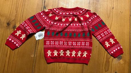 Vánoční svetr na knoflíky, 104