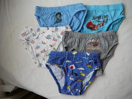 Chlapecké slipy, 98