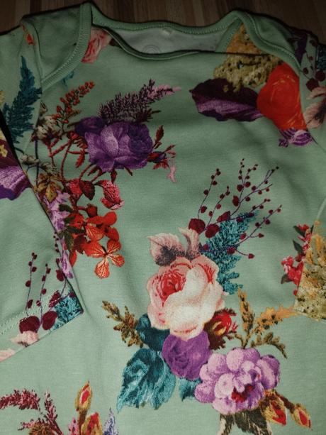 Zelené body s květy 68 next, next,68