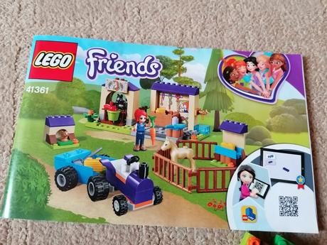 Lego friends 41361 mia a stáj pro hříbáta, 