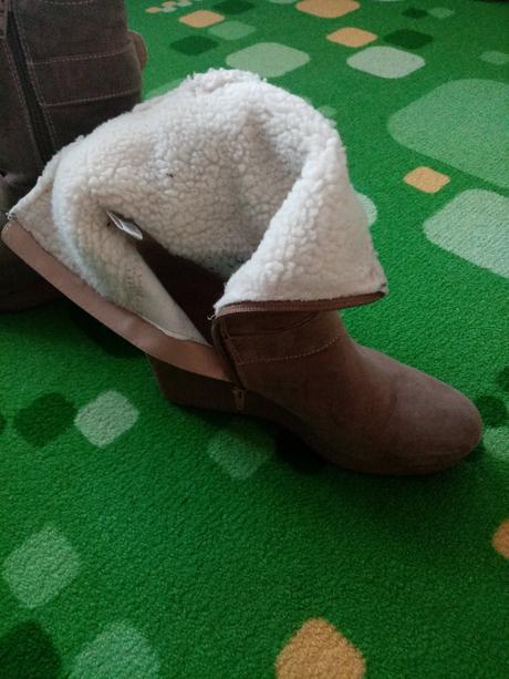 Boty na klínku 39, 39