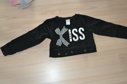 Černý mikinový top, 134