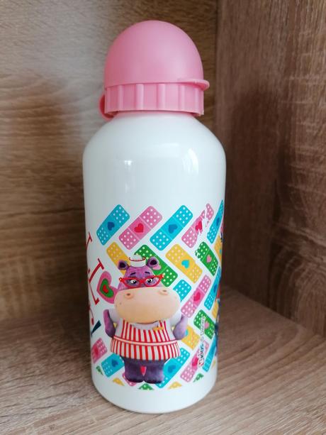 Aluminiová láhev s doktorkou plyšákovou,