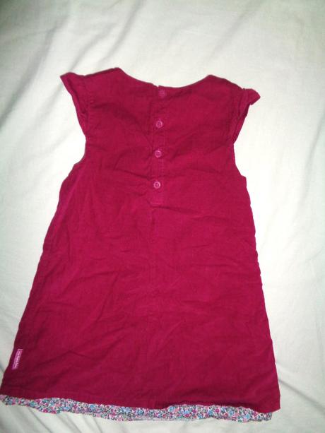 Luxusní fuksiové manžestrové šaty, 110