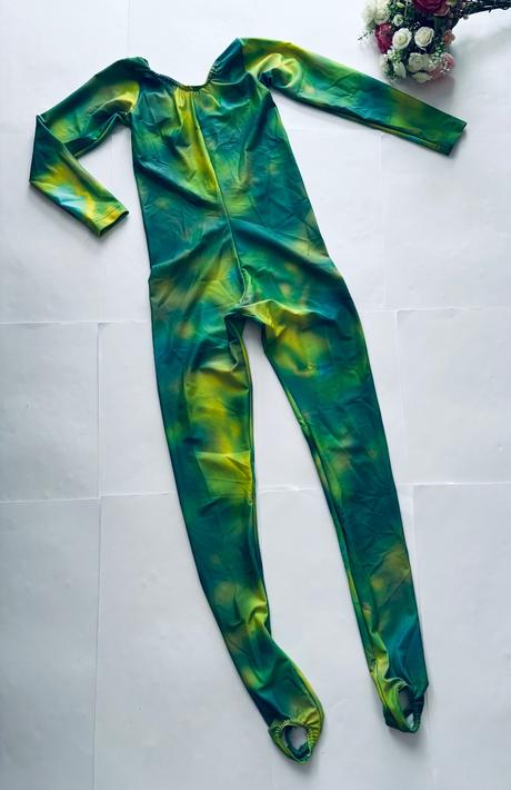 K1/ kostým elasticky dres  - v.cca 7/8 let, 