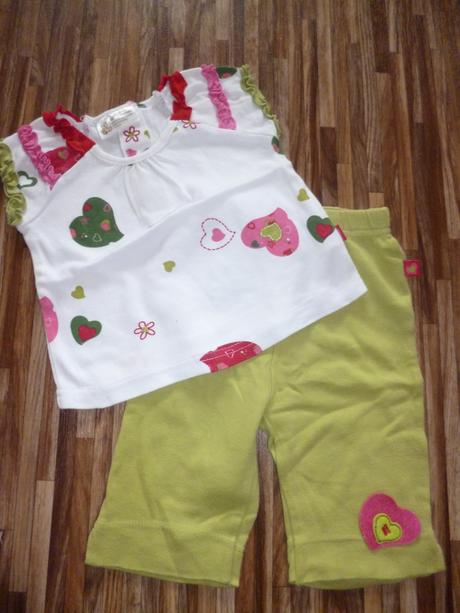 Tričko a tepláčky, okay,56