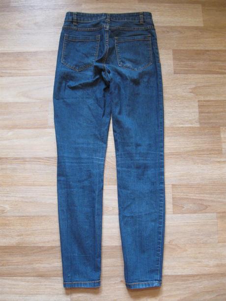 Džíny, 36