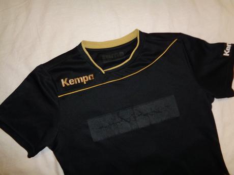 Černozlaté funkční dresíkové tričko, 158