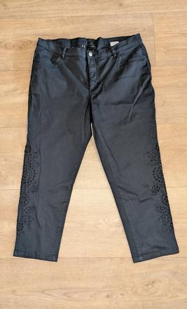 Letní 3/4 kalhoty s výšivkou body flift vel. 44, 44