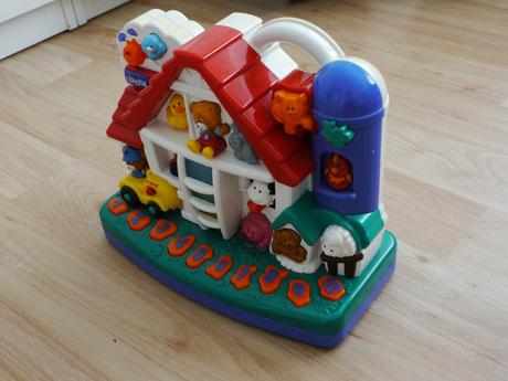 Hracka chicco nemecky a anglicky mlivici,