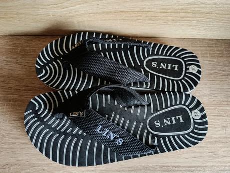 Černobílé žabky lins vel.38, 38