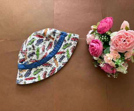 Klobouk s auty - v.3/6 let, tu,110