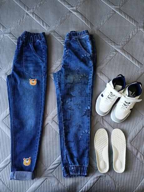 2x nové džíny s tenisky, 128/134, 128 / 134